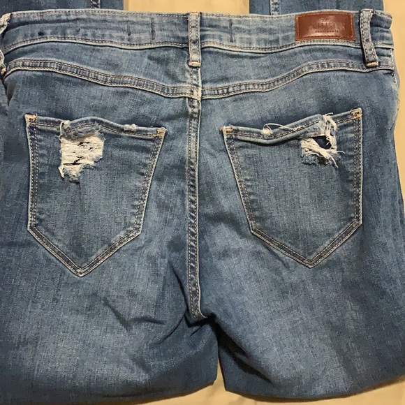 High waisted distressed skinny Jean - Picture 3 of 3